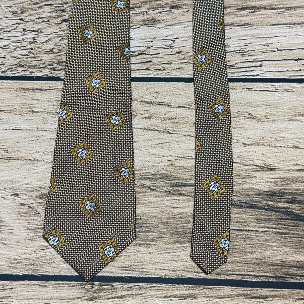 Gianni Versace Silk Tie Brown Gold Medallion Geometric Made in Italy Necktie